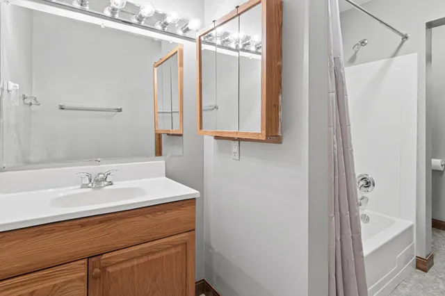 $625,000 | 753-755 South Robert Street, St. Paul, MN 55107