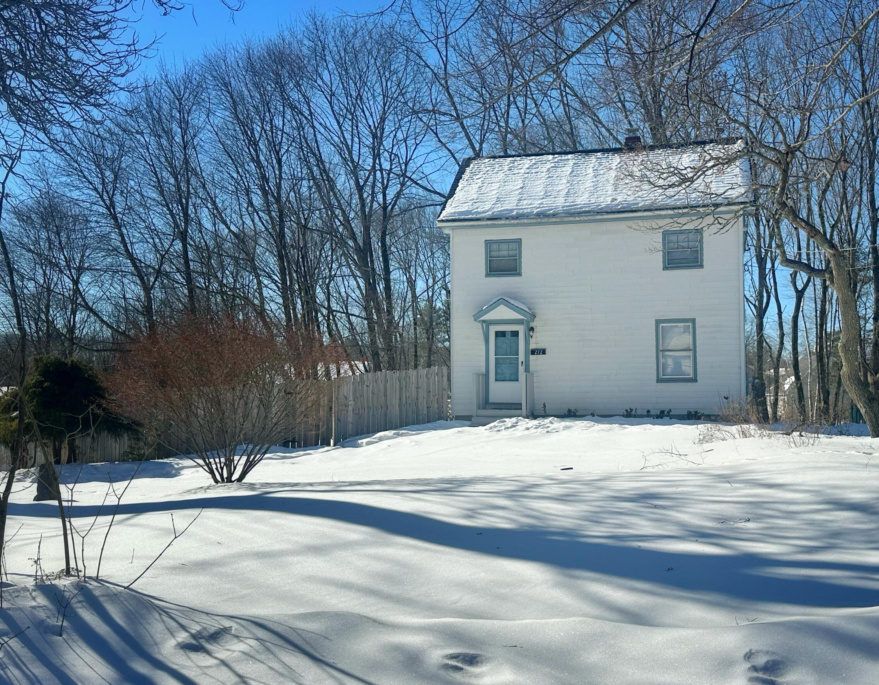 272 Cumberland Street Westbrook, ME 04092 - Photo 2 of 37 IMG_7990