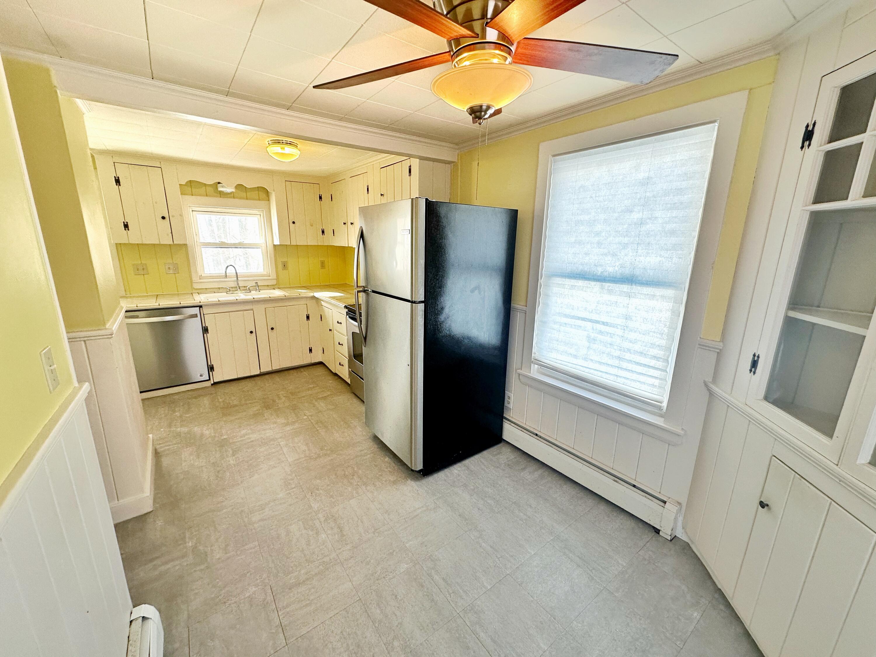 272 Cumberland Street Westbrook, ME 04092 - Photo 27 of 37 IMG_8003