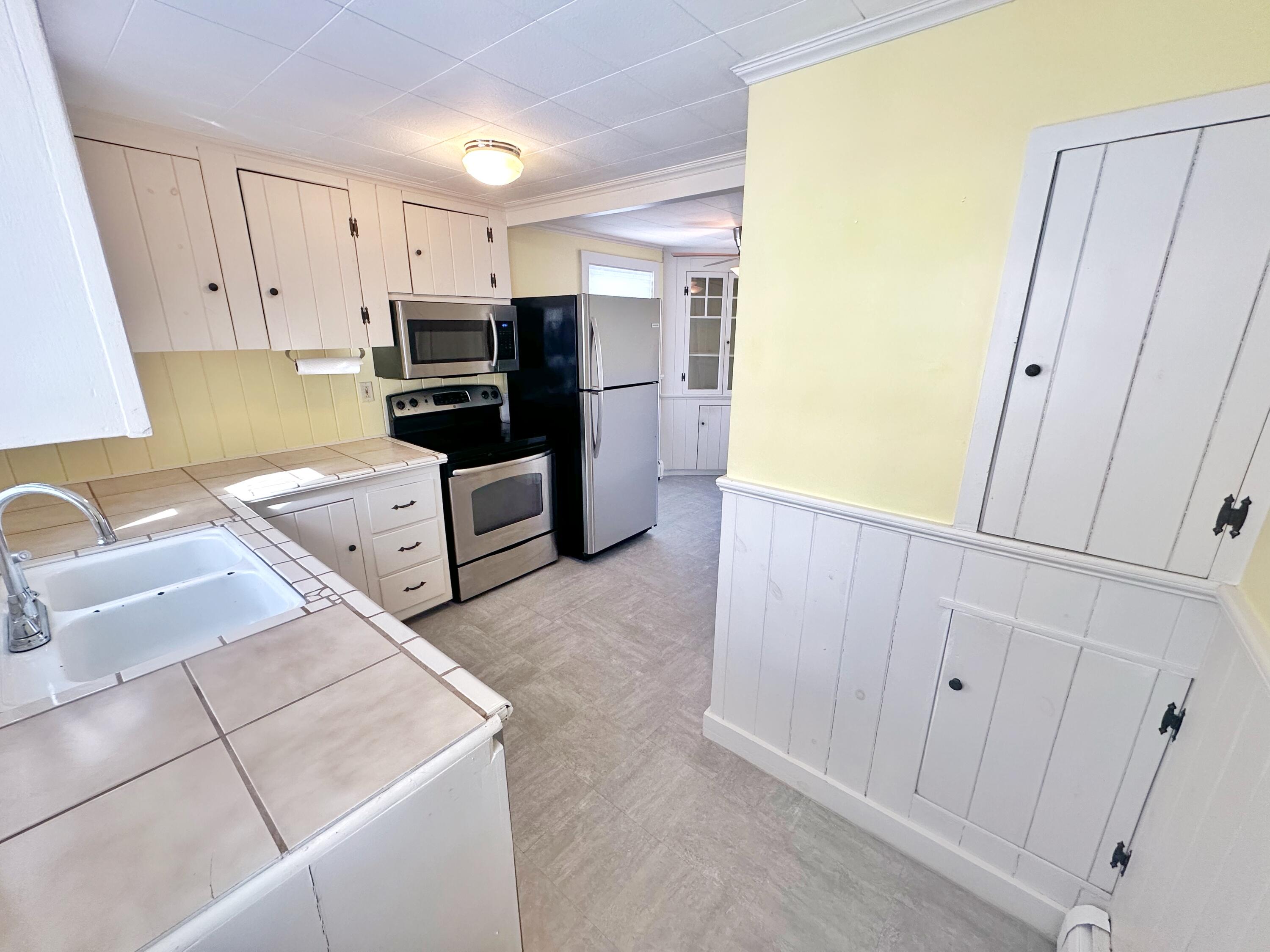 272 Cumberland Street Westbrook, ME 04092 - Photo 29 of 37 IMG_8005