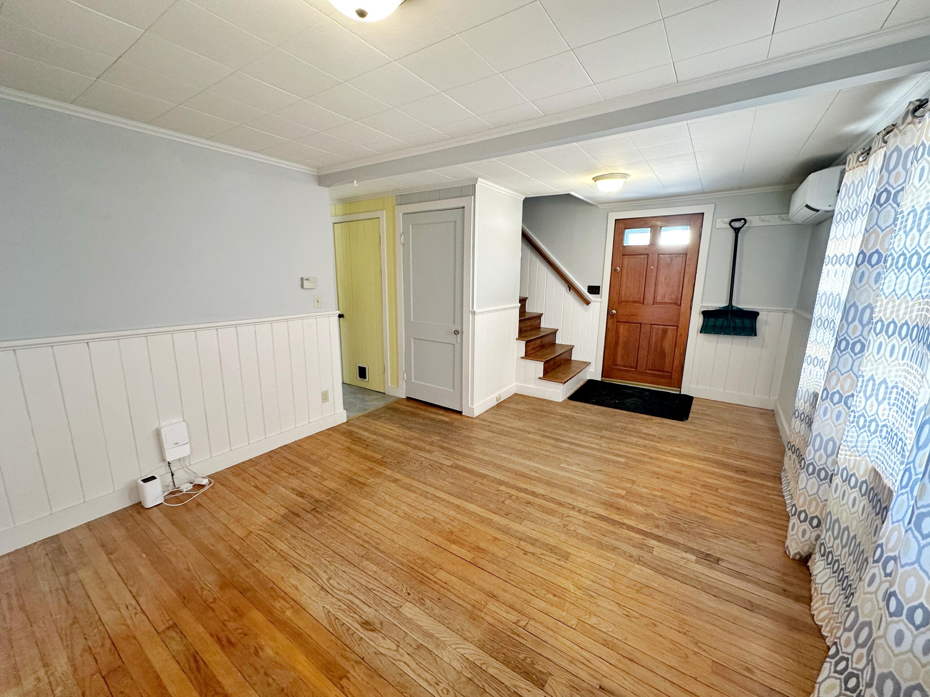 272 Cumberland Street Westbrook, ME 04092 - Photo 5 of 37 IMG_8001