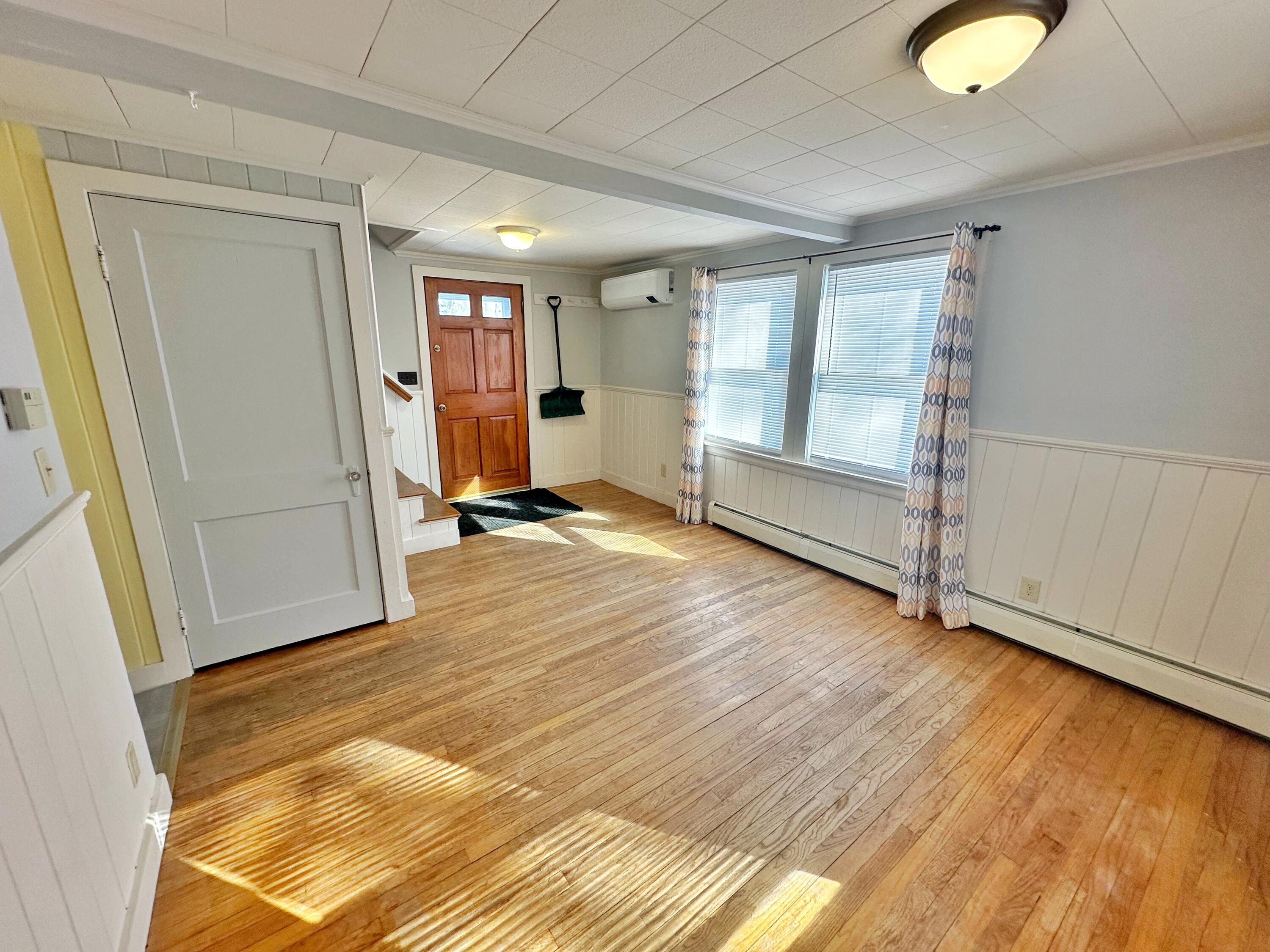 272 Cumberland Street Westbrook, ME 04092 - Photo 6 of 37 IMG_7999