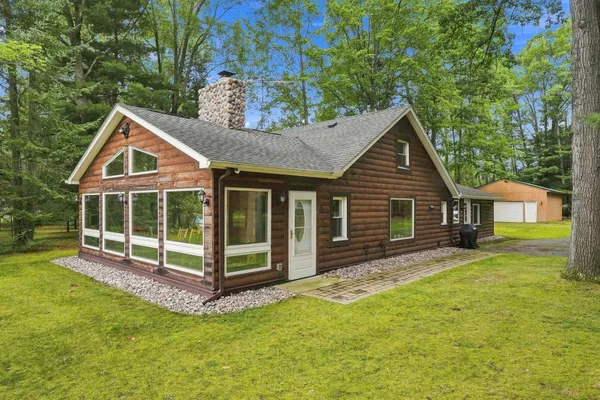 $320,000 | 3199 Teed Road, Houghton Lake, MI 48629
