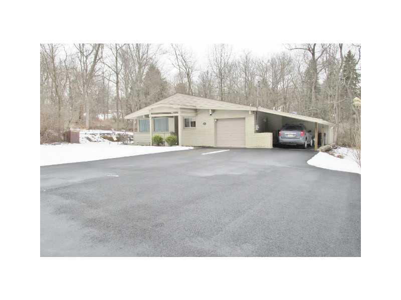 218 Sunset Road Pittsburgh, PA 15237 - Photo 1 of 17 Exterior Front. Contemporary ranch on 1.39 acres of level yard.