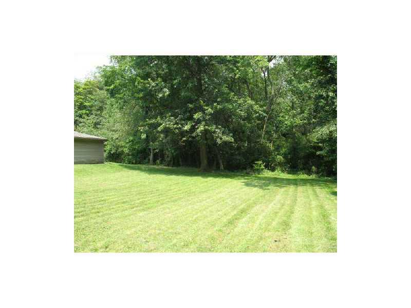 218 Sunset Road Pittsburgh, PA 15237 - Photo 17 of 17 Yard/Garden. Yard to left of house.