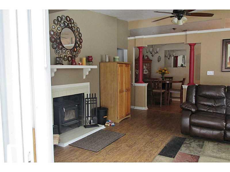 218 Sunset Road Pittsburgh, PA 15237 - Photo 4 of 17 Living Room. Spacious open floor plan. With hardwood floors.