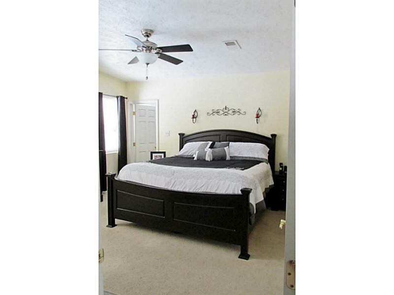 218 Sunset Road Pittsburgh, PA 15237 - Photo 7 of 17 Master Bedroom. Over sized master bedroom fits a king size bed.