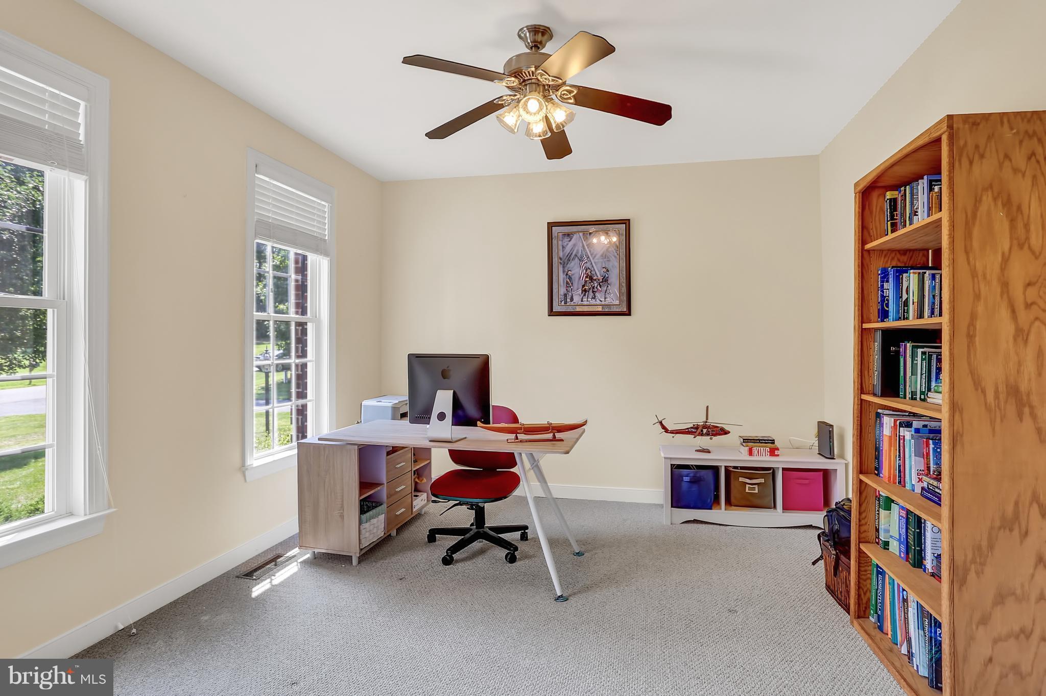 26 Marsh Run Road Fredericksburg, VA 22406 - Photo 10 of 30 Main Level Office