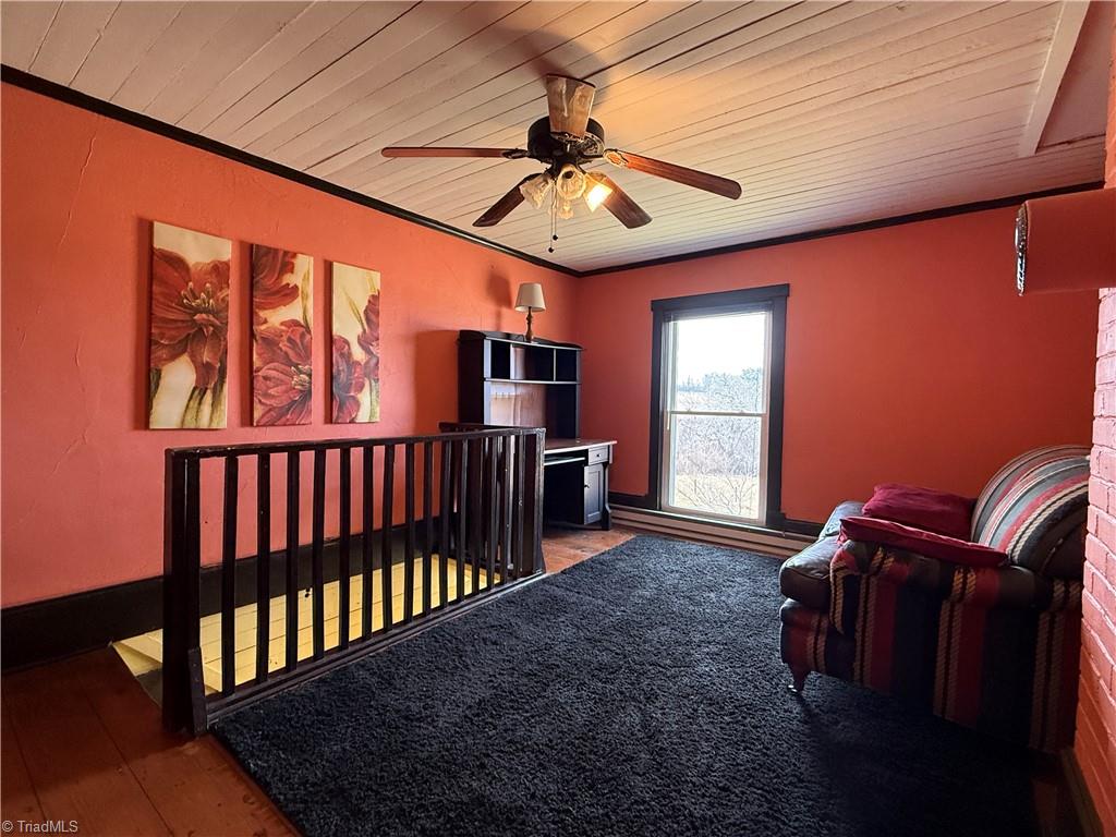 7561 Snake Creek Road Hillsville, VA 24343 - Photo 17 of 50