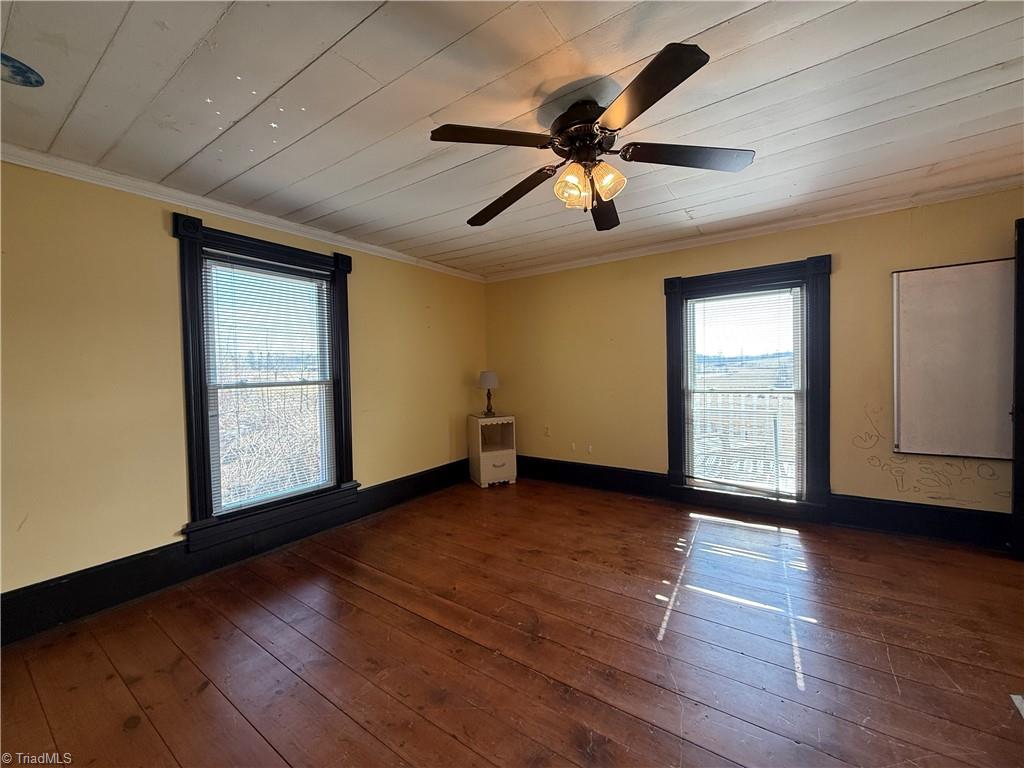 7561 Snake Creek Road Hillsville, VA 24343 - Photo 26 of 50