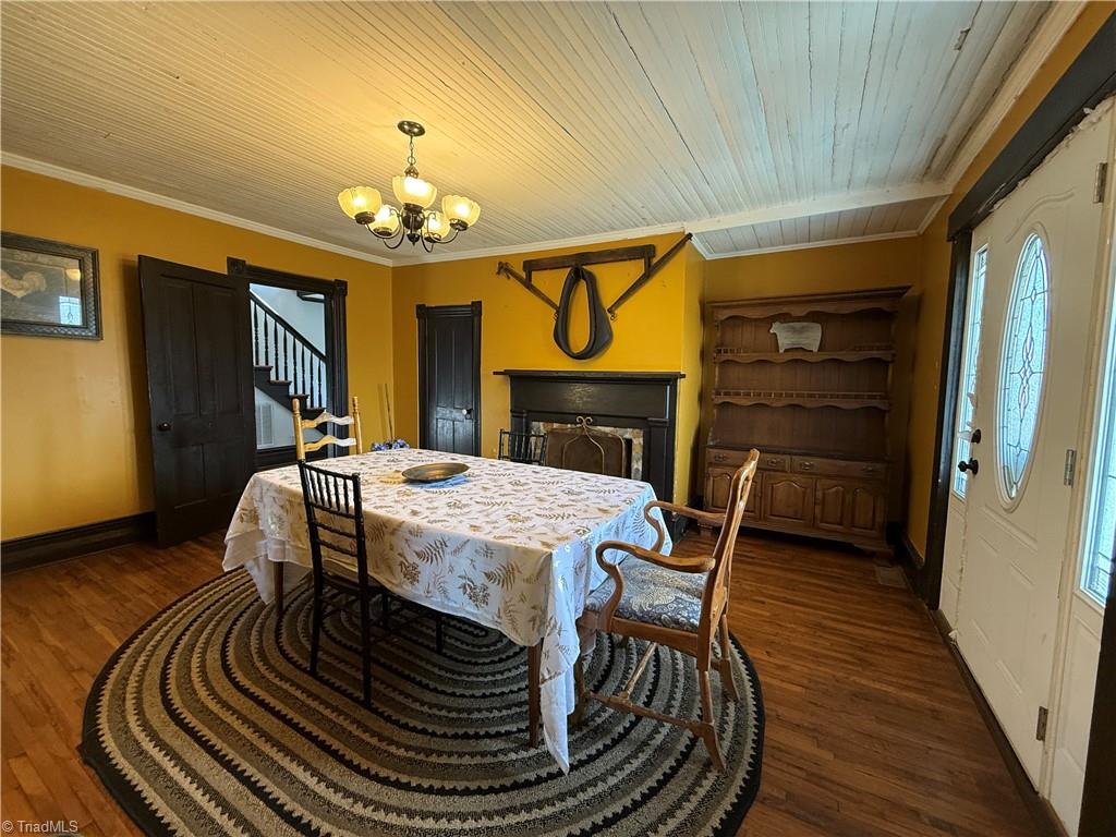 7561 Snake Creek Road Hillsville, VA 24343 - Photo 34 of 50