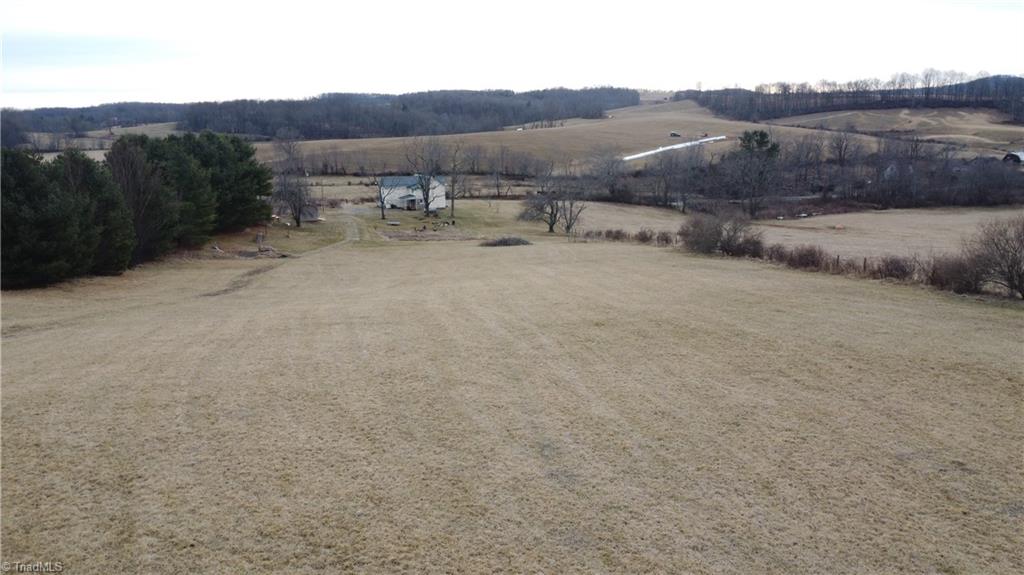 7561 Snake Creek Road Hillsville, VA 24343 - Photo 45 of 50