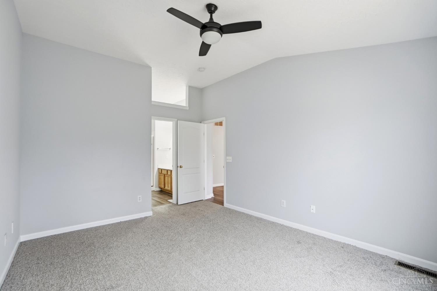 6765 Verde Ridge Drive Cincinnati, OH 45247 - Photo 23 of 57 Gallery Image 23