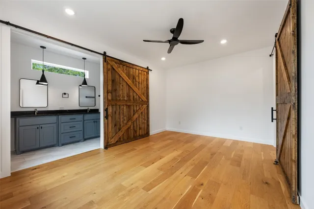a view of a storage & utility room