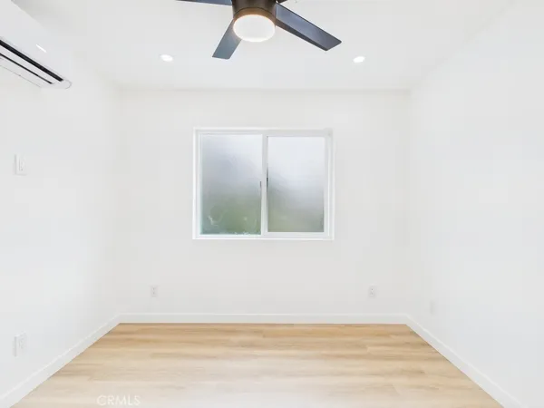 $2,725 | 748 Newport Avenue, Unit 6, Long Beach, CA 90804