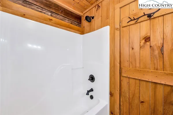 $618,000 | 372 Homestead Road, Todd, NC 28684