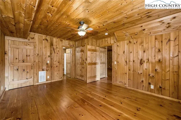 $618,000 | 372 Homestead Road, Todd, NC 28684