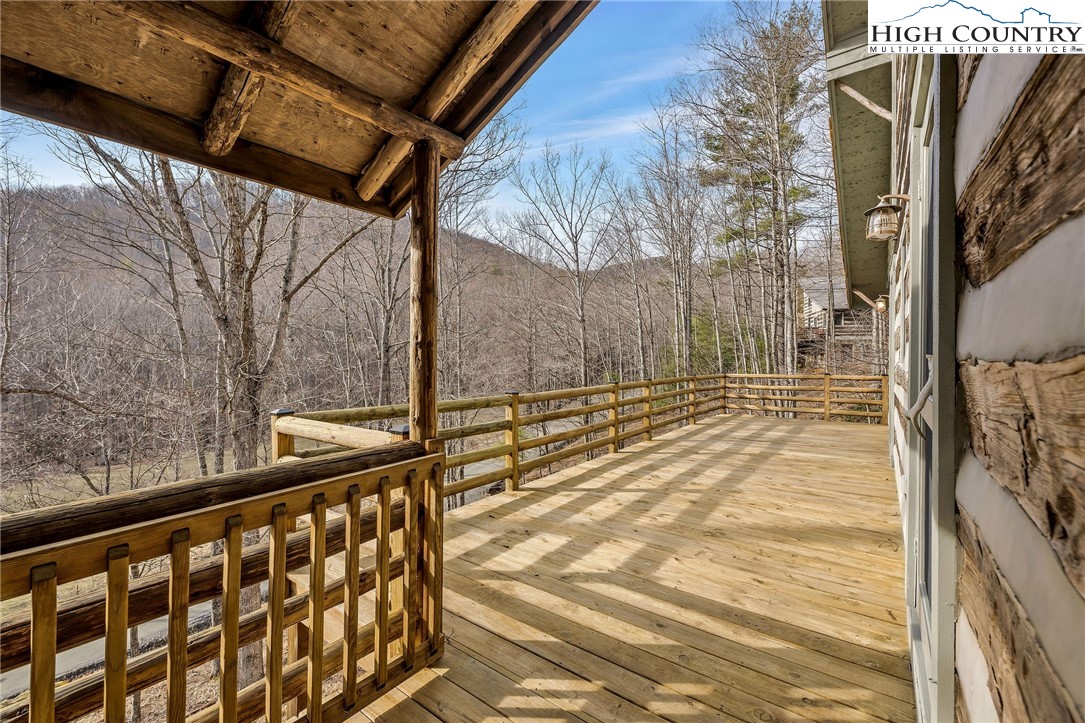 372 Homestead Road Todd, NC 28684 - Photo 9 of 41 a view of a pathway