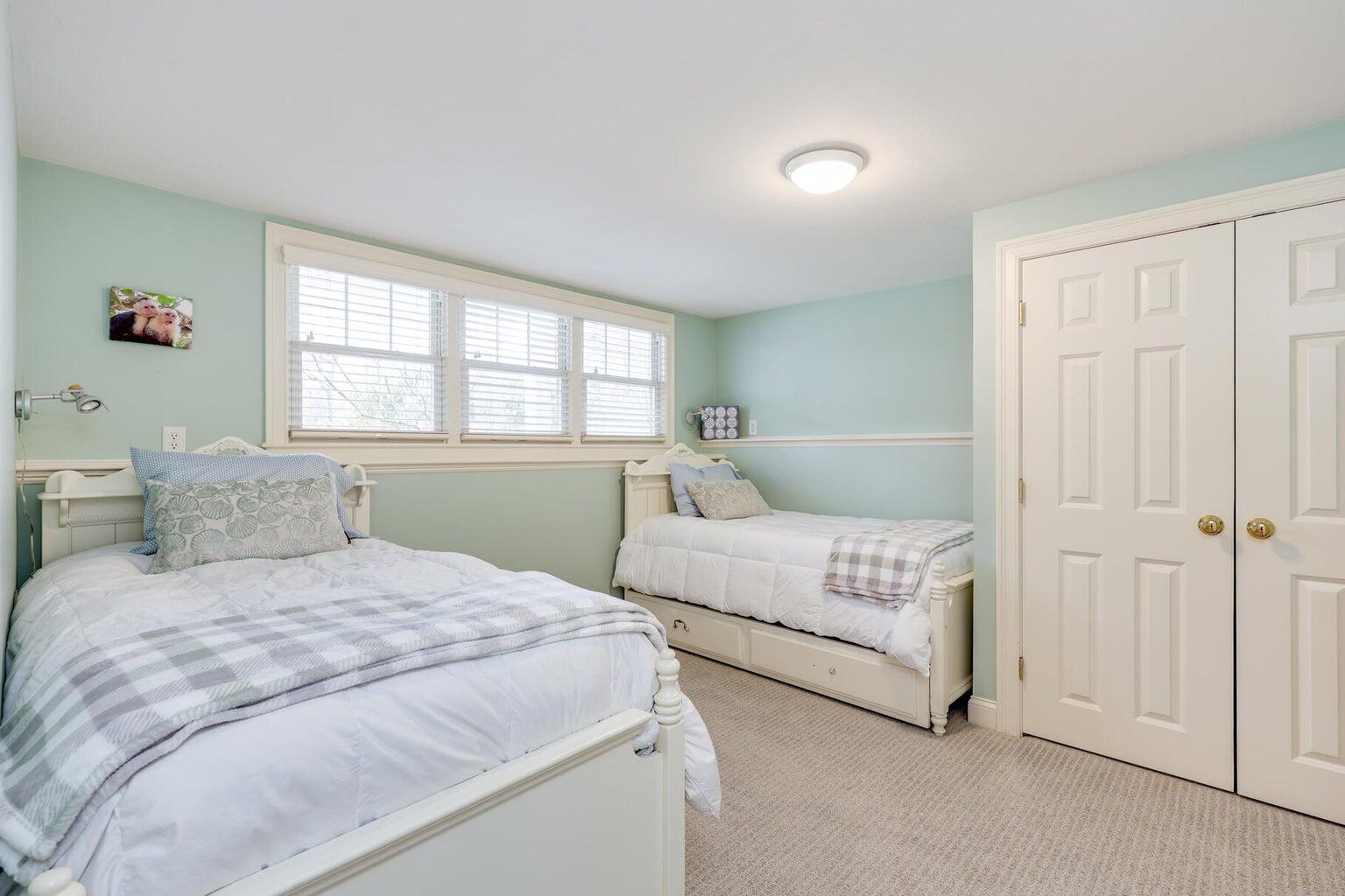 80 Pilgrim Road Dennis, MA 02638 - Photo 25 of 40 35