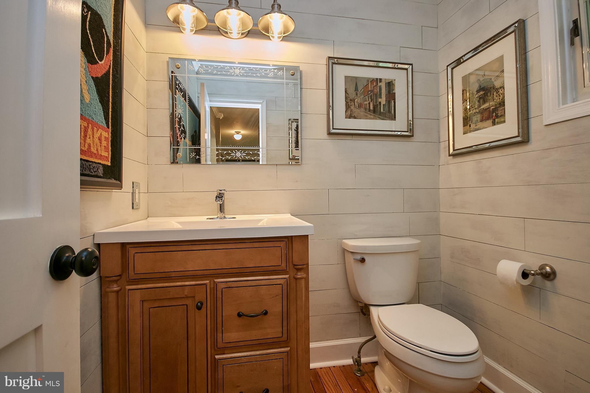 1222 Bishopsgate Way Reston, VA 20194 - Photo 14 of 30 UPDATED POWDER ROOM ON MAIN LEVEL