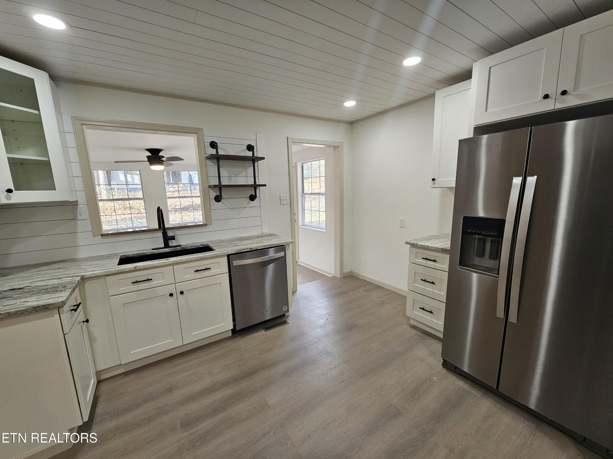 111 East Irving Lane Oak Ridge, TN 37830 - Photo 8 of 43 Gallery Image 8
