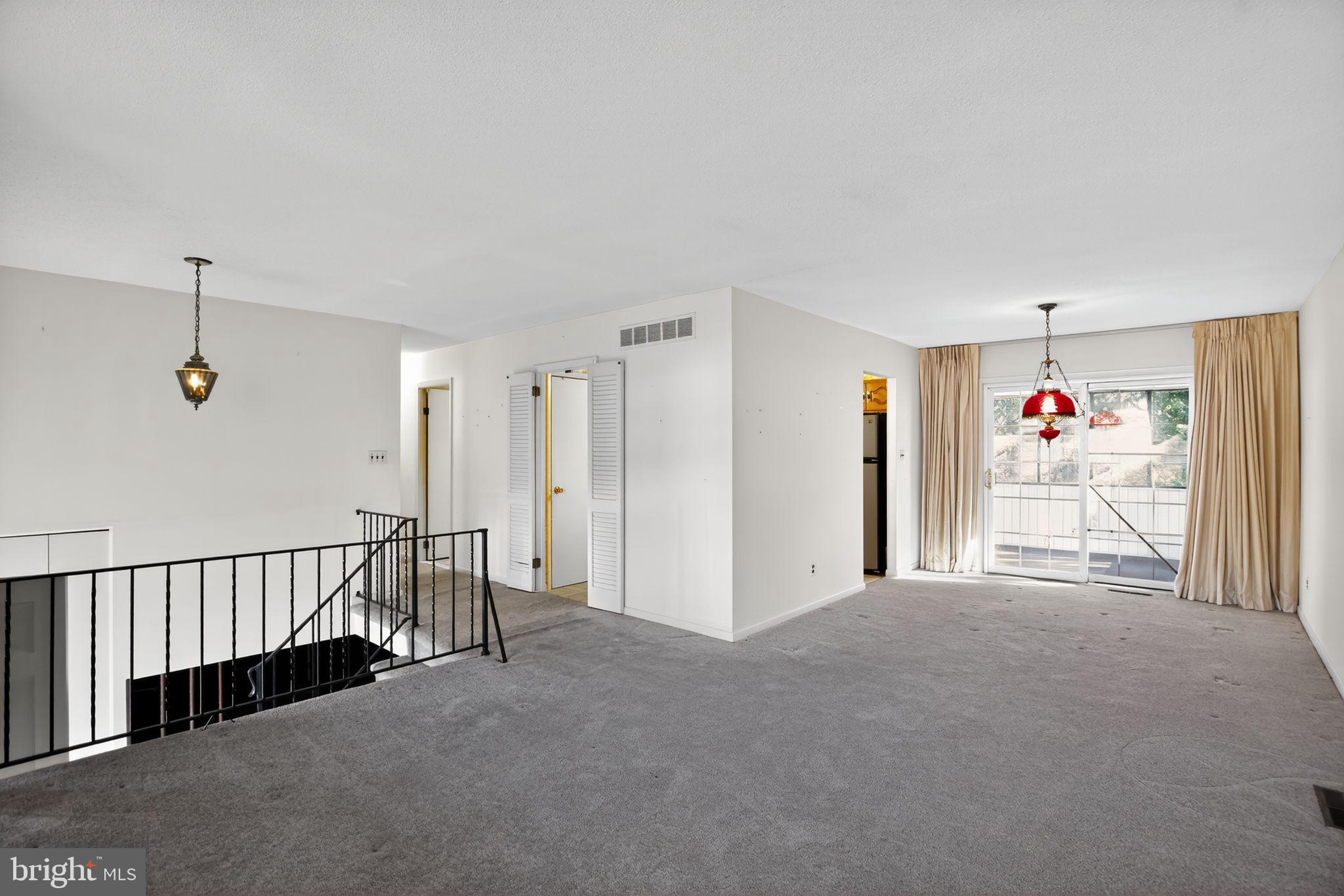 1901 Suffolk Road Finksburg, MD 21048 - Photo 7 of 35 a view of a livingroom with a furniture