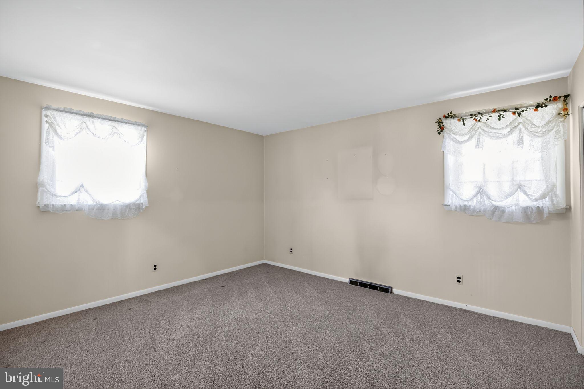 1901 Suffolk Road Finksburg, MD 21048 - Photo 8 of 35 an empty room with windows