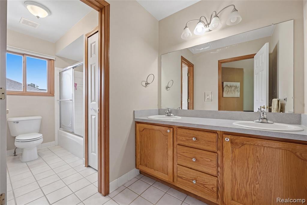 35724 St Clair Drive New Baltimore, MI 48047 - Photo 30 of 52