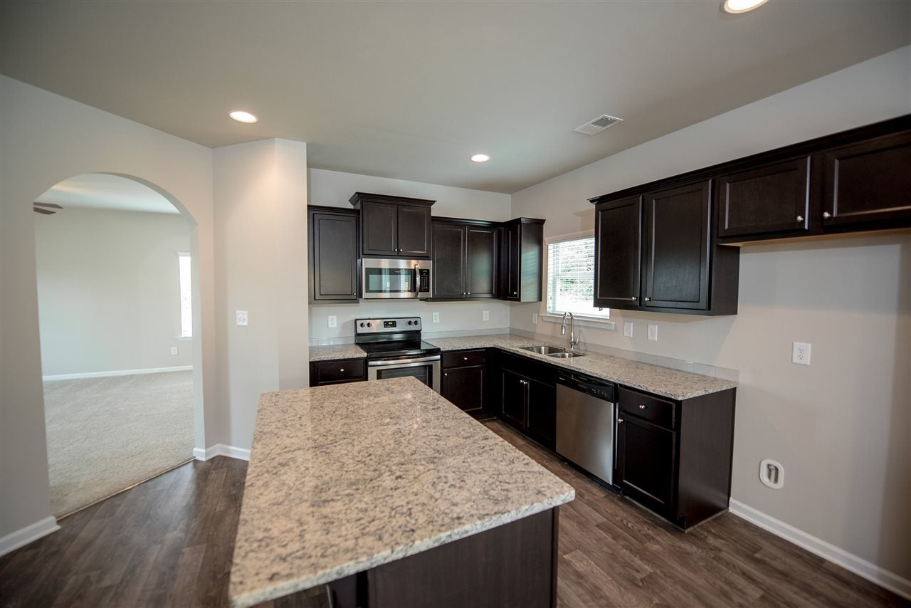 211 Tyndall Way Perry, GA 31069 - Photo 14 of 21 Gallery Image 14