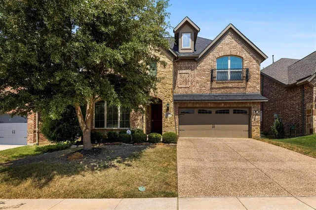 $599,999 | 1517 Presley Way, Lantana, TX 76226