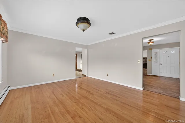 $849,000 | 4 Debbie Court, Chester, NY 10918