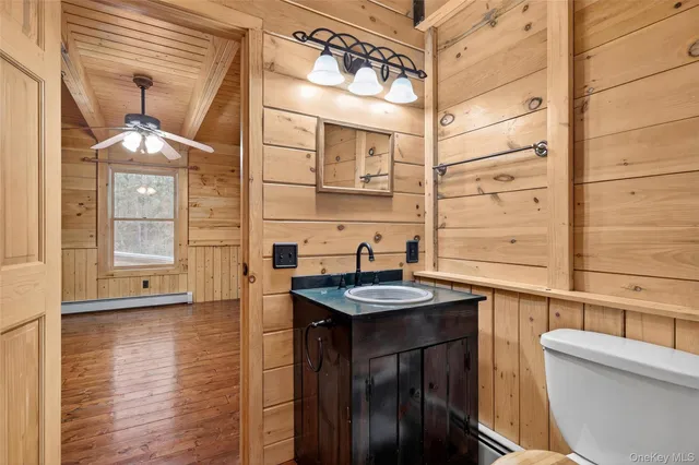 $849,000 | 4 Debbie Court, Chester, NY 10918