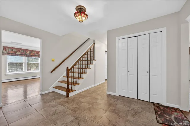 $849,000 | 4 Debbie Court, Chester, NY 10918