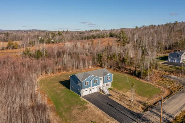 $575,000 | 22 Deer Hill Estates, Cornville, ME 04976