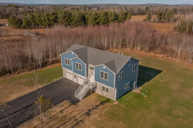 $580,000 | 22 Deer Hill Estates, Cornville, ME 04976