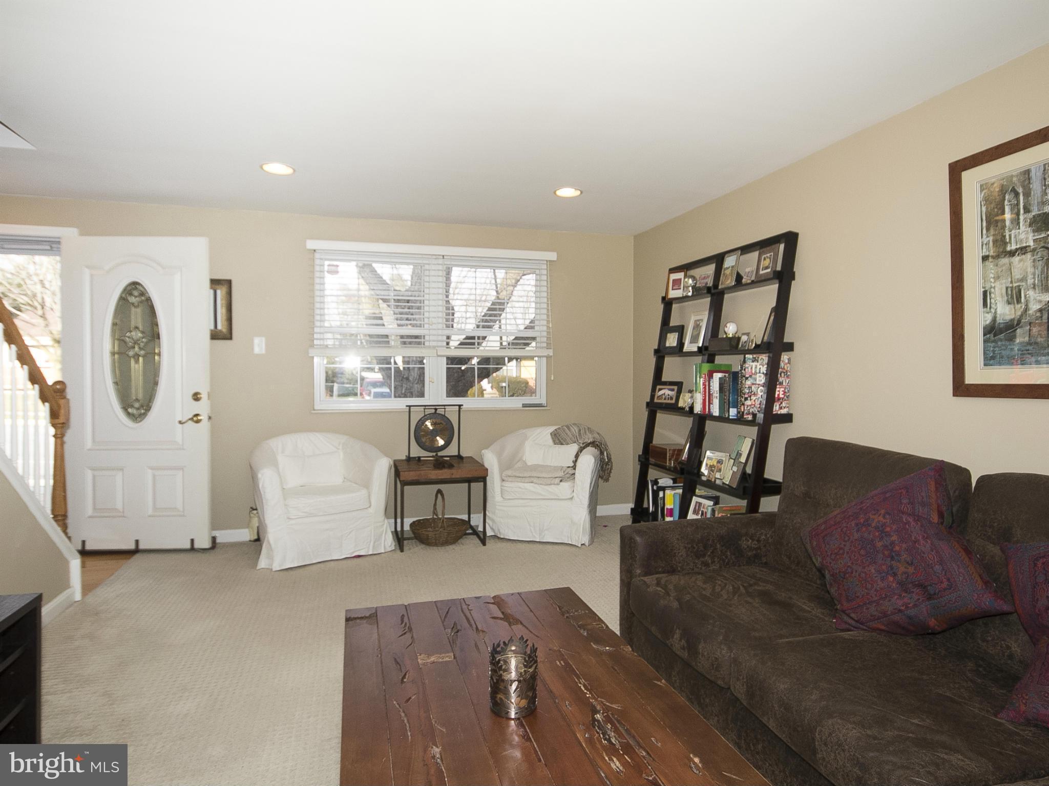 341 Timber Grove Road Owings Mills, MD 21117 - Photo 15 of 29 Family Room