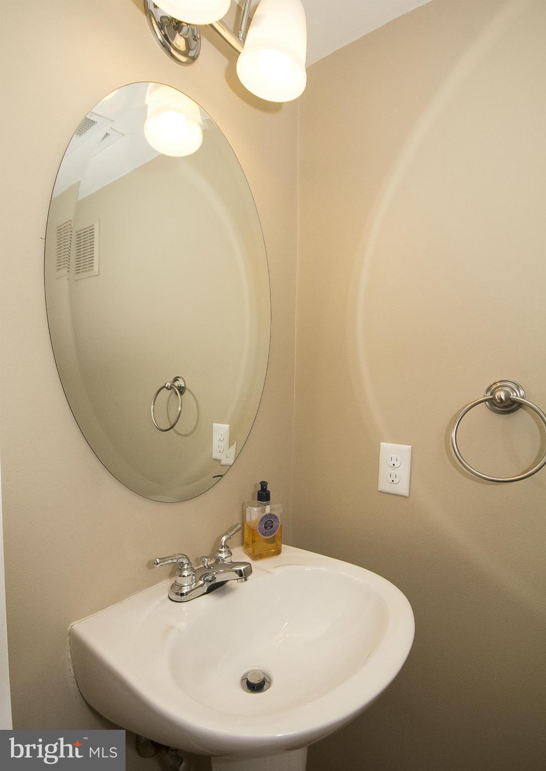 341 Timber Grove Road Owings Mills, MD 21117 - Photo 17 of 29 Bath