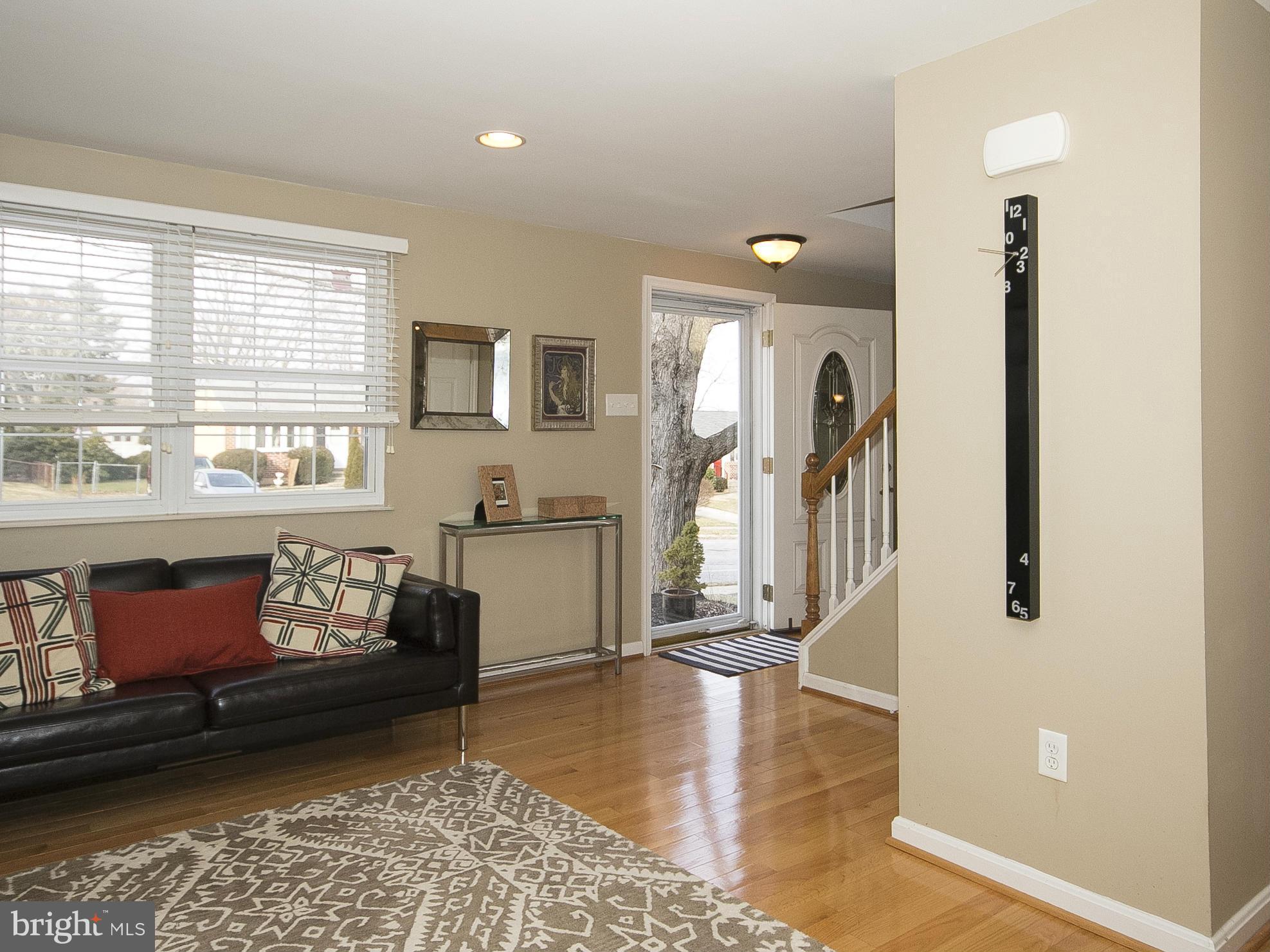 341 Timber Grove Road Owings Mills, MD 21117 - Photo 5 of 29 Living Room