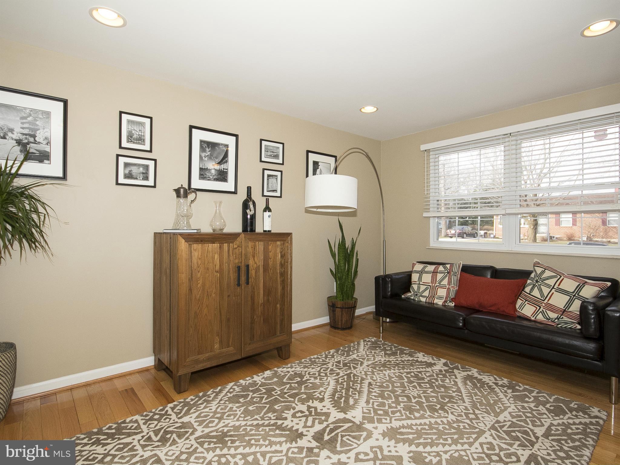 341 Timber Grove Road Owings Mills, MD 21117 - Photo 6 of 29 Living Room