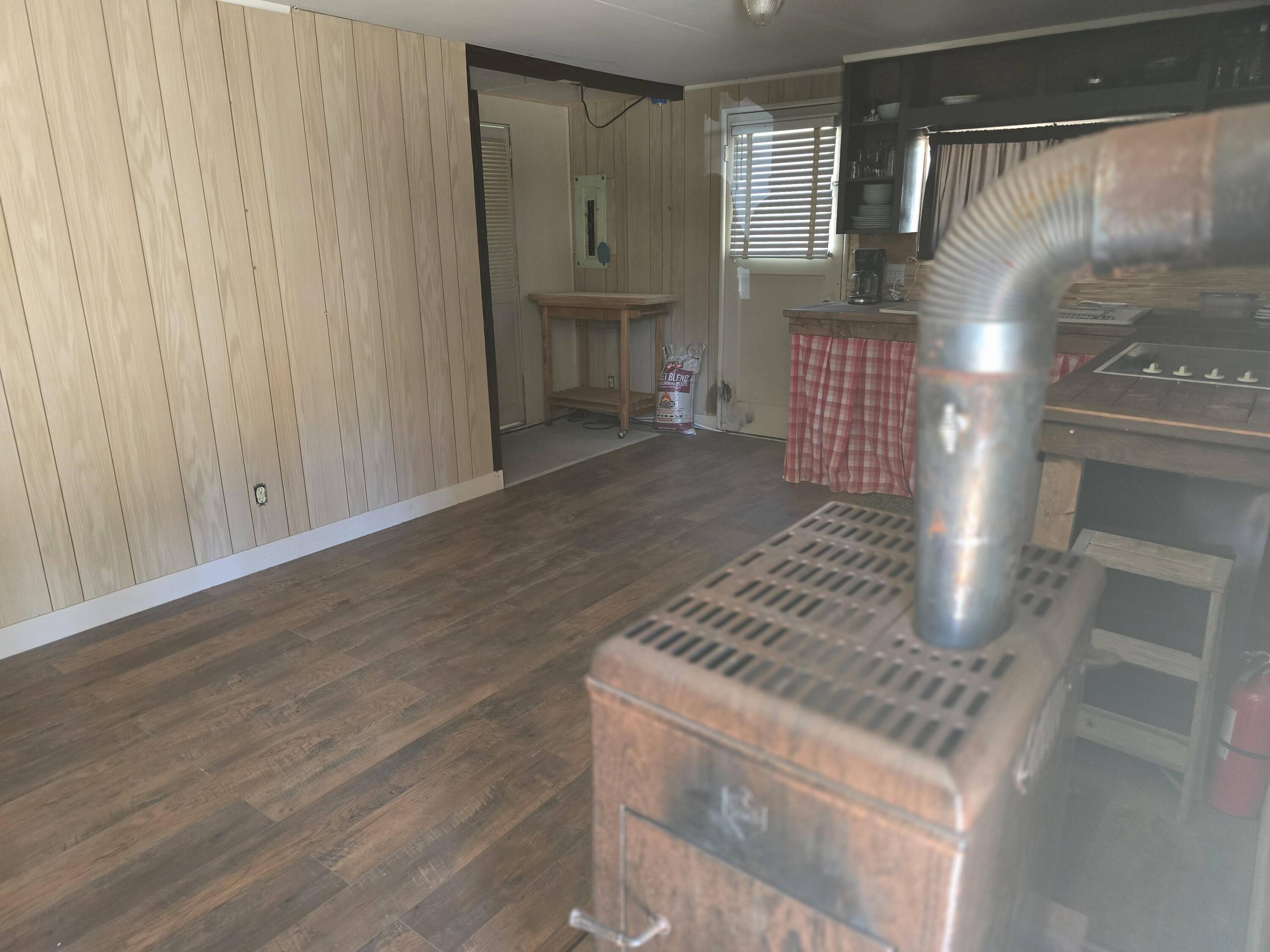 52225 Lechner Lane La Pine, OR 97739 - Photo 9 of 17 view of from the front door looking into the kitchen area