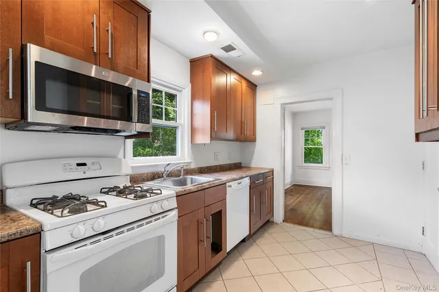 $6,350 | 15 A Roosevelt Avenue, Rye, NY 10580