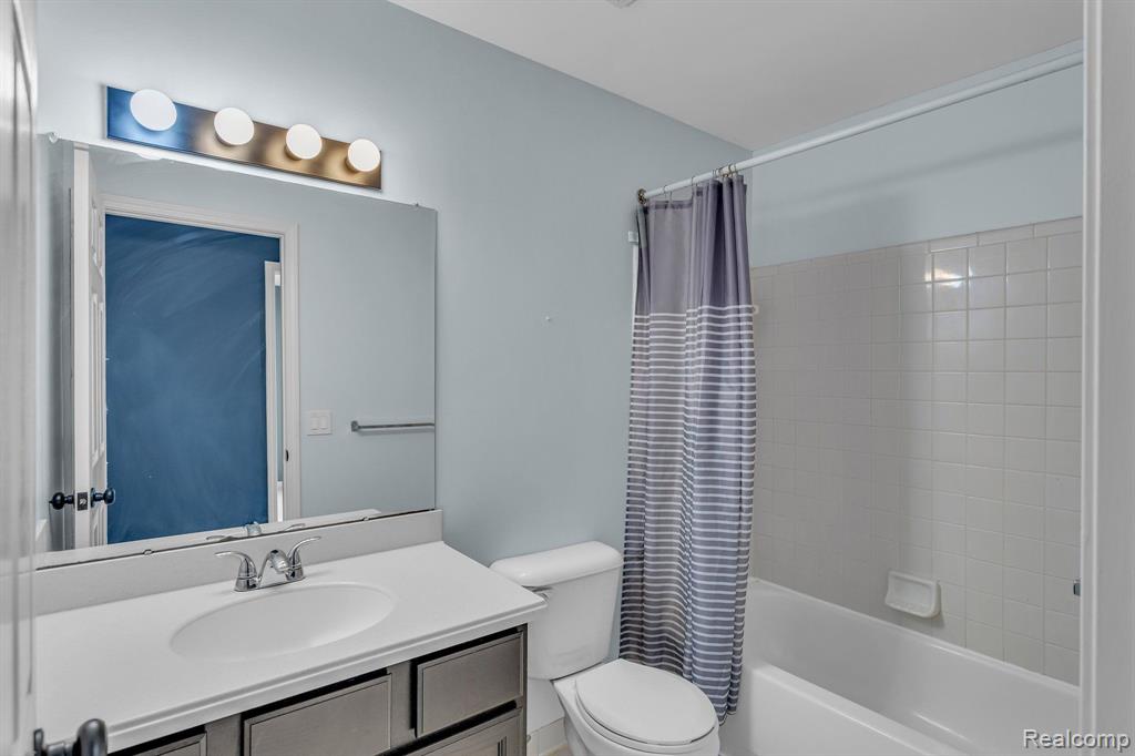 3087 Silverbrook Drive Rochester, MI 48306 - Photo 14 of 22