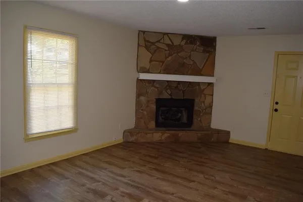 $1,500 | 475 Holly Ridge Drive Northwest, Unit B, Lilburn, GA 30047