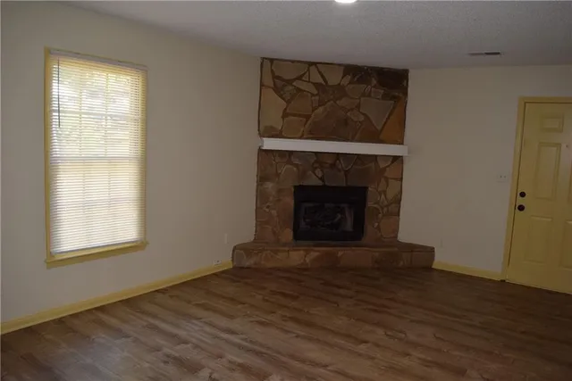 $1,500 | 475 Holly Ridge Drive Northwest, Unit B, Lilburn, GA 30047