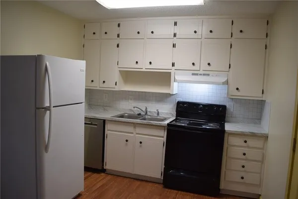 $1,500 | 475 Holly Ridge Drive Northwest, Unit B, Lilburn, GA 30047