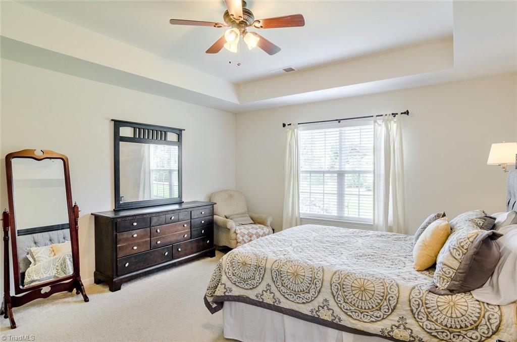 708 Spinning Wheel Point High Point, NC 27265 - Photo 13 of 30 Gallery Image 13