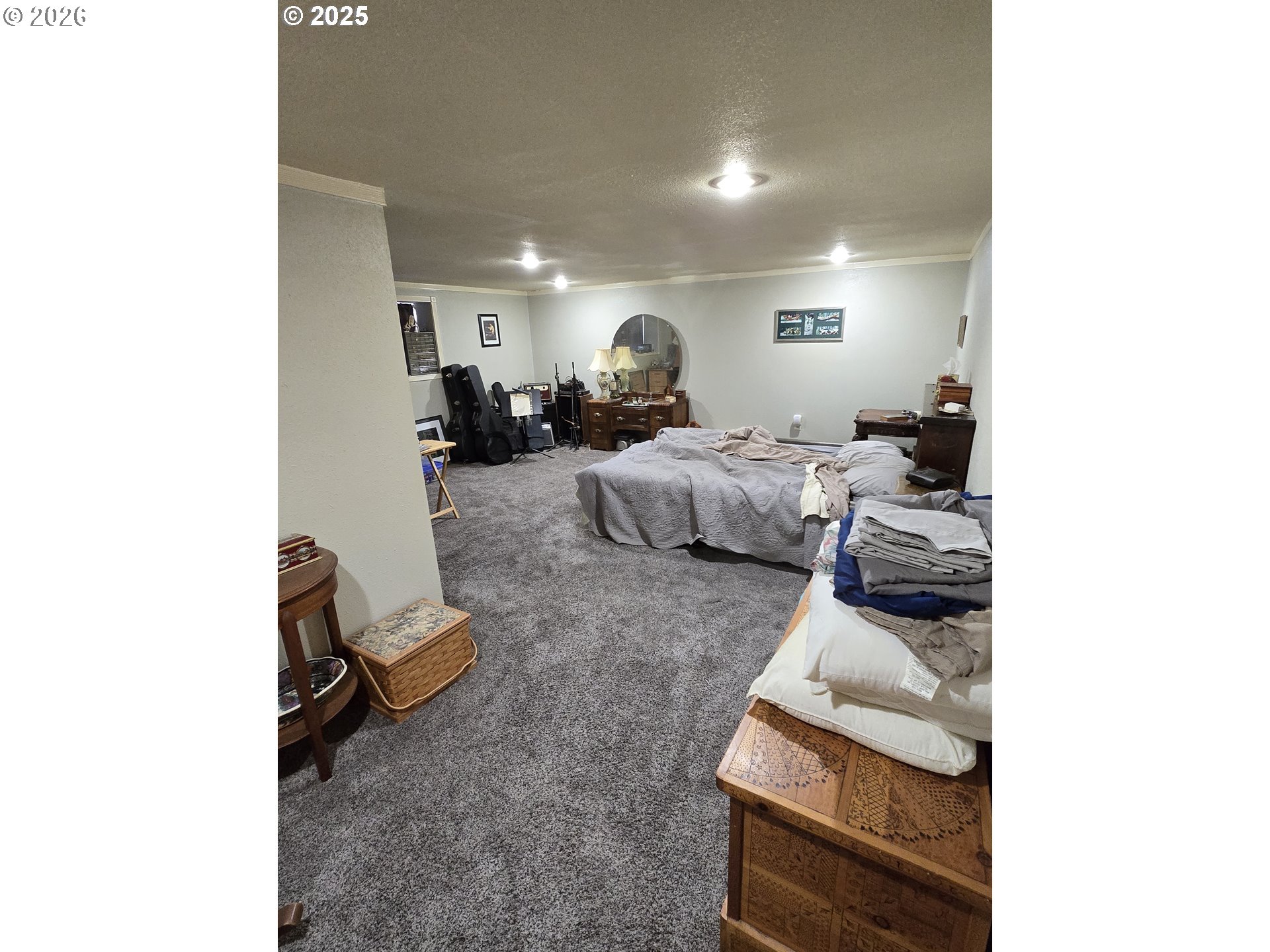 206 1/2 South Main Street Union, OR 97883 - Photo 13 of 16 a living room with couches and a couch