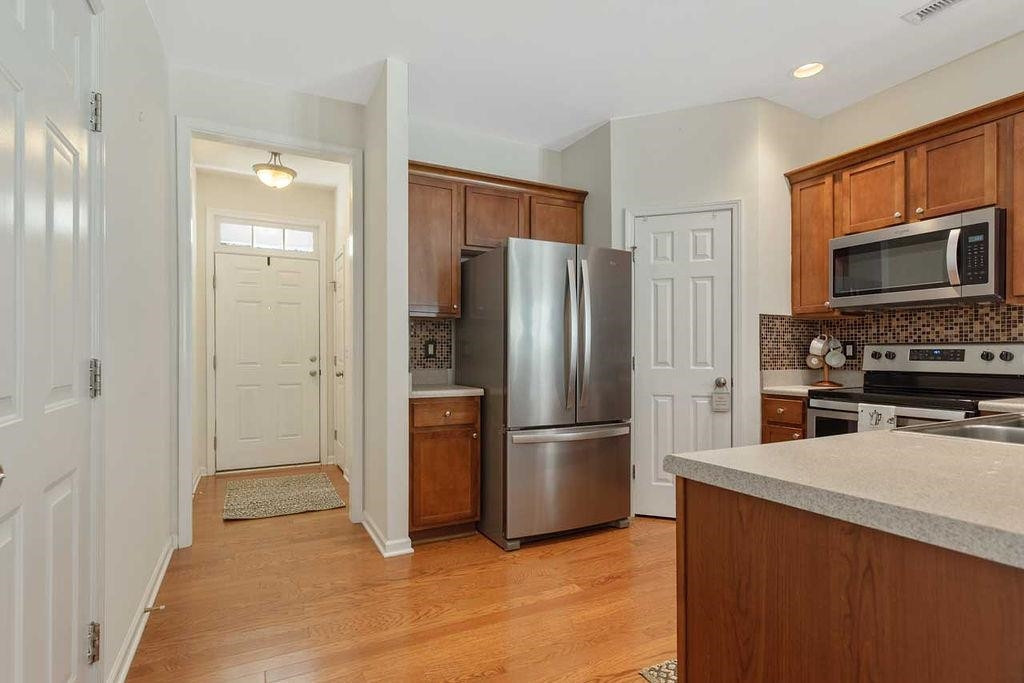 2549 Spring Oaks Way Raleigh, NC 27614 - Photo 14 of 33 Kitchen