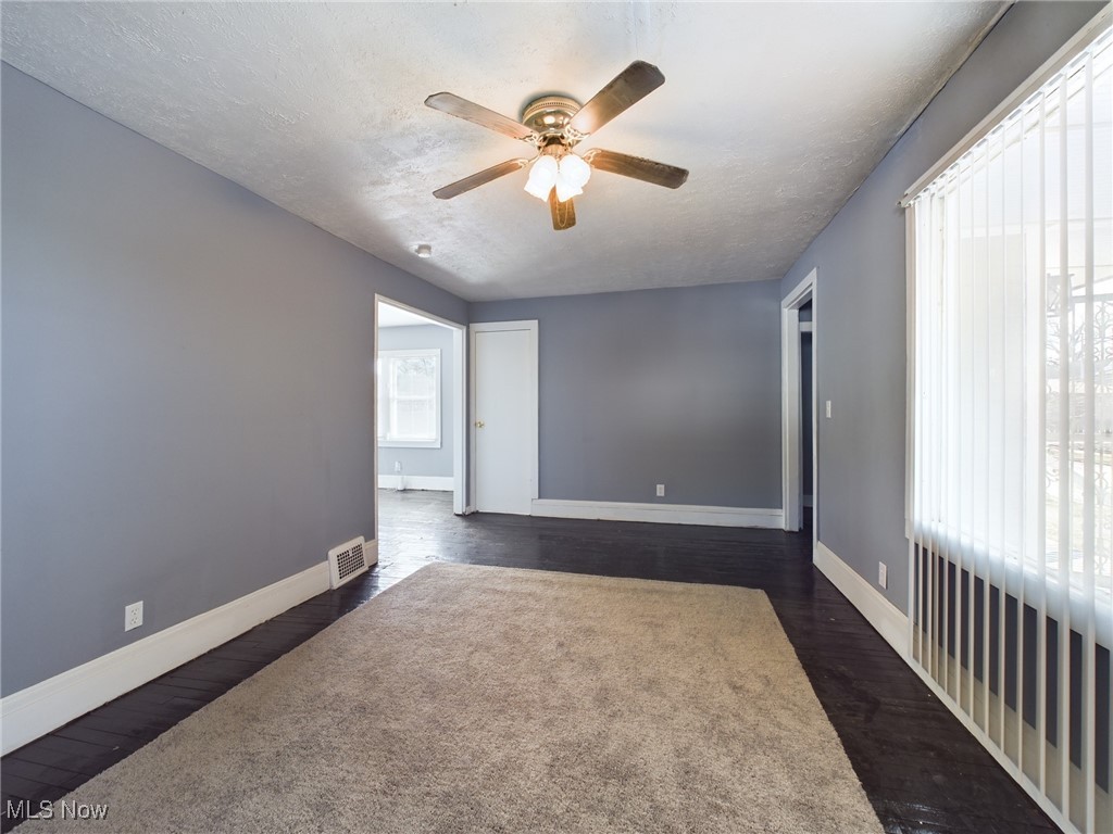 469 Arbor Road Cleveland, OH 44108 - Photo 33 of 47 Gallery Image 33