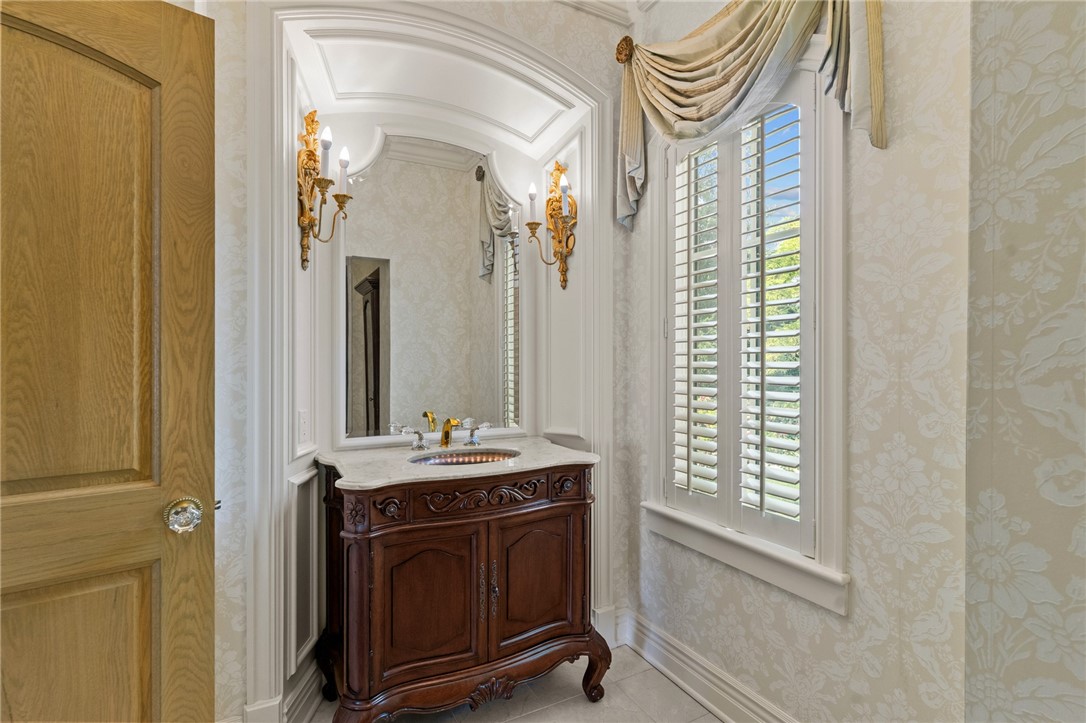 5 Decatur Avenue Jamestown, RI 02835 - Photo 31 of 40